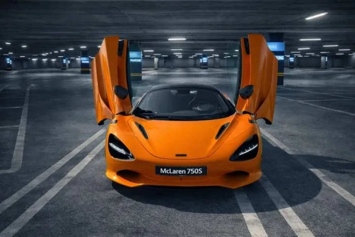 McLaren 750S — zdjęcie 2