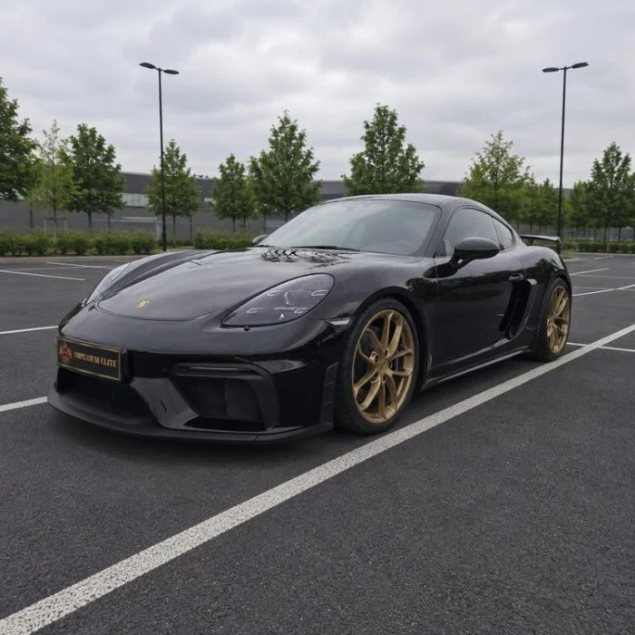 Porsche 718 Cayman GT4
